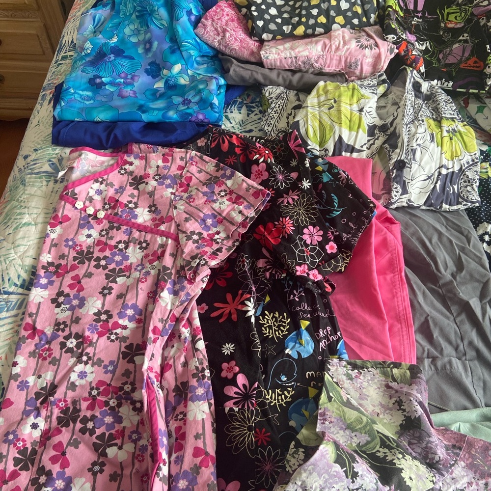 Scrub Bundle - Picture 3 of 5